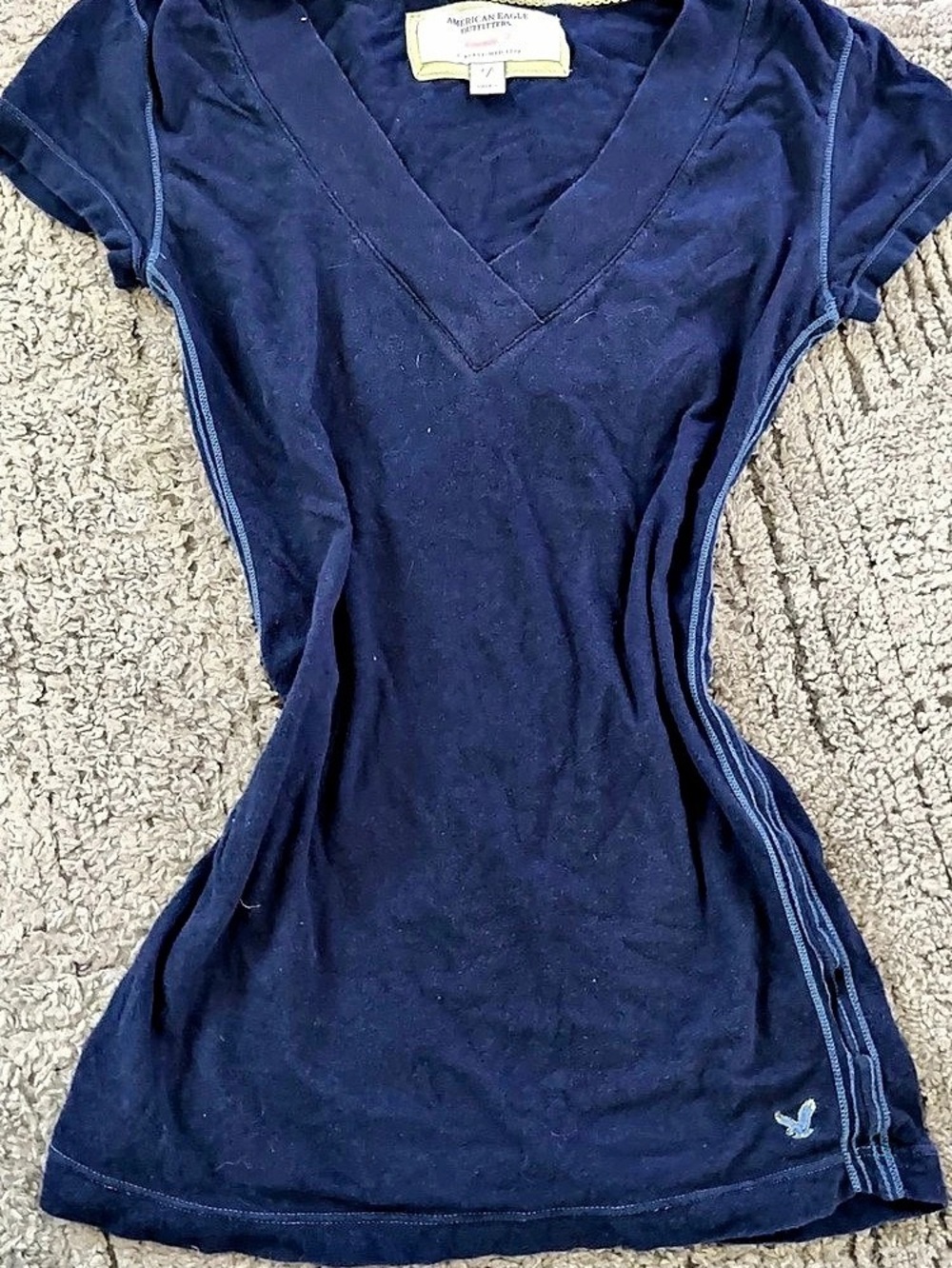 American Eagle Outfitters Favorite T V-Neck Short Sleeve Tee Blue Small